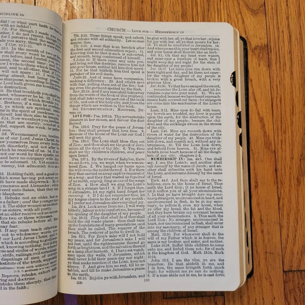 Naves Topical Bible Leather Bound Digest Of The Holy Scriptures Southwestern 196